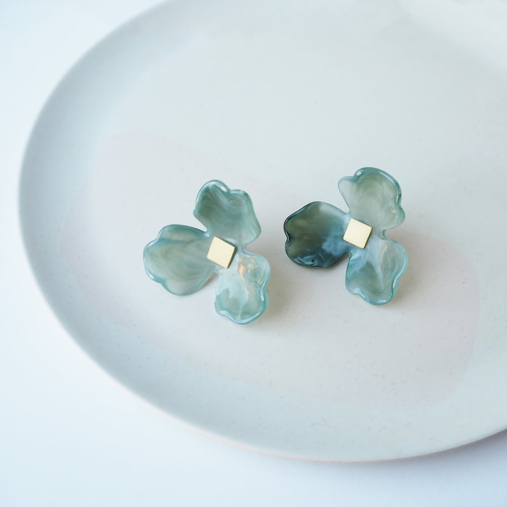 Custom Made Maxi Bloom Seafoam Earrings